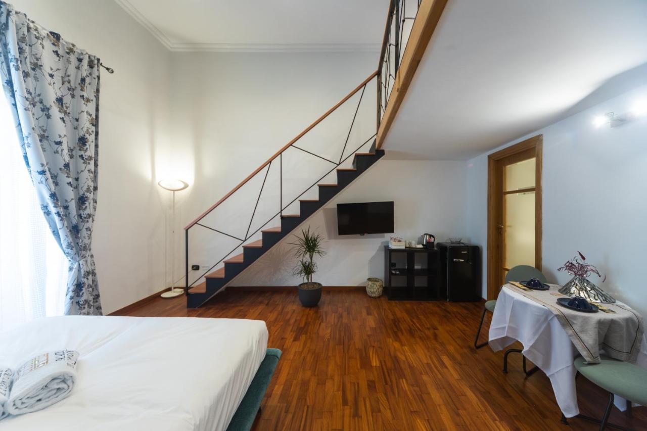 Bed and Breakfast Palazzo Il Convento Luxury Umberto I Nápoles Exterior foto